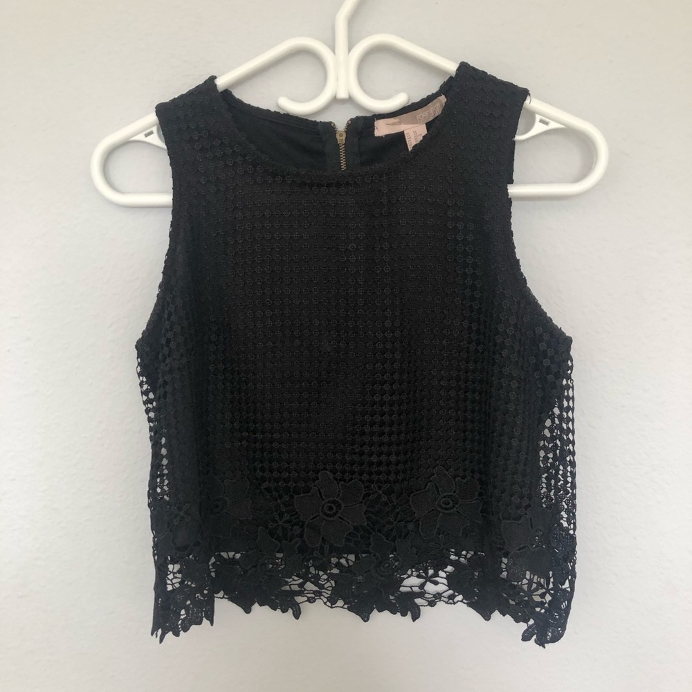 NEVER WORN black top with beautiful detailing